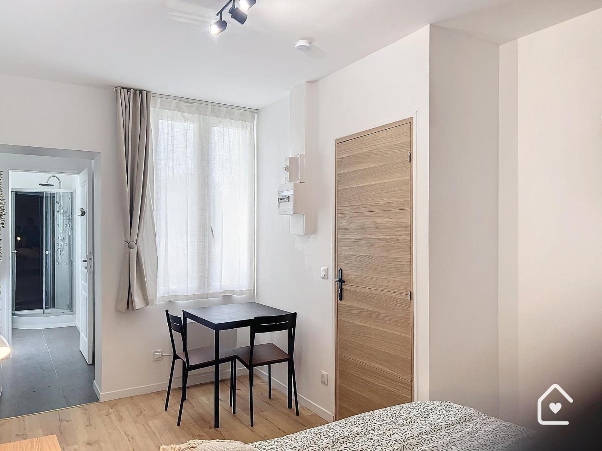 Studios - 1 Min Gare Chatellerault - Entree Autonome - Bagian luar foto