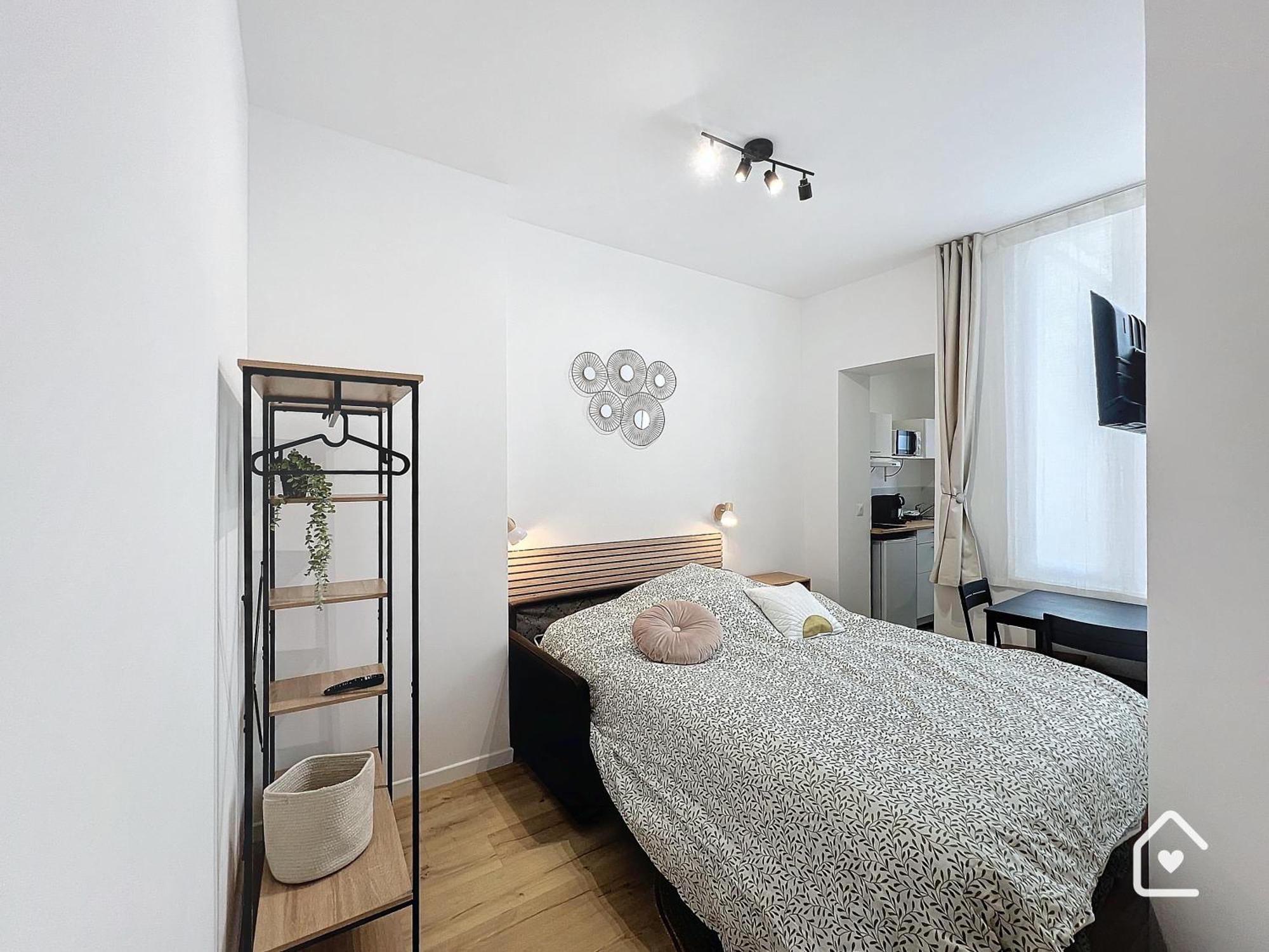 Studios - 1 Min Gare Chatellerault - Entree Autonome - Bagian luar foto