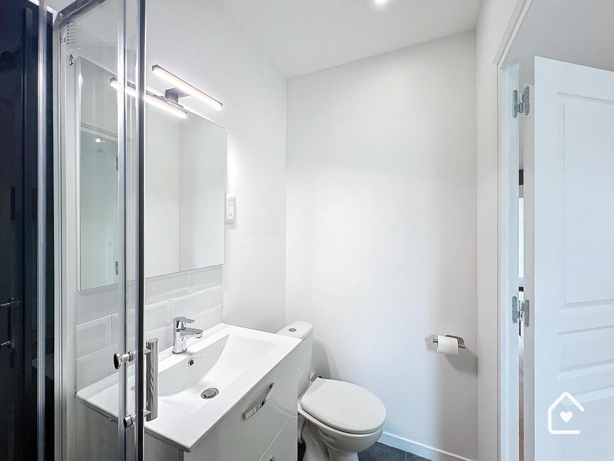 Studios - 1 Min Gare Chatellerault - Entree Autonome - Bagian luar foto