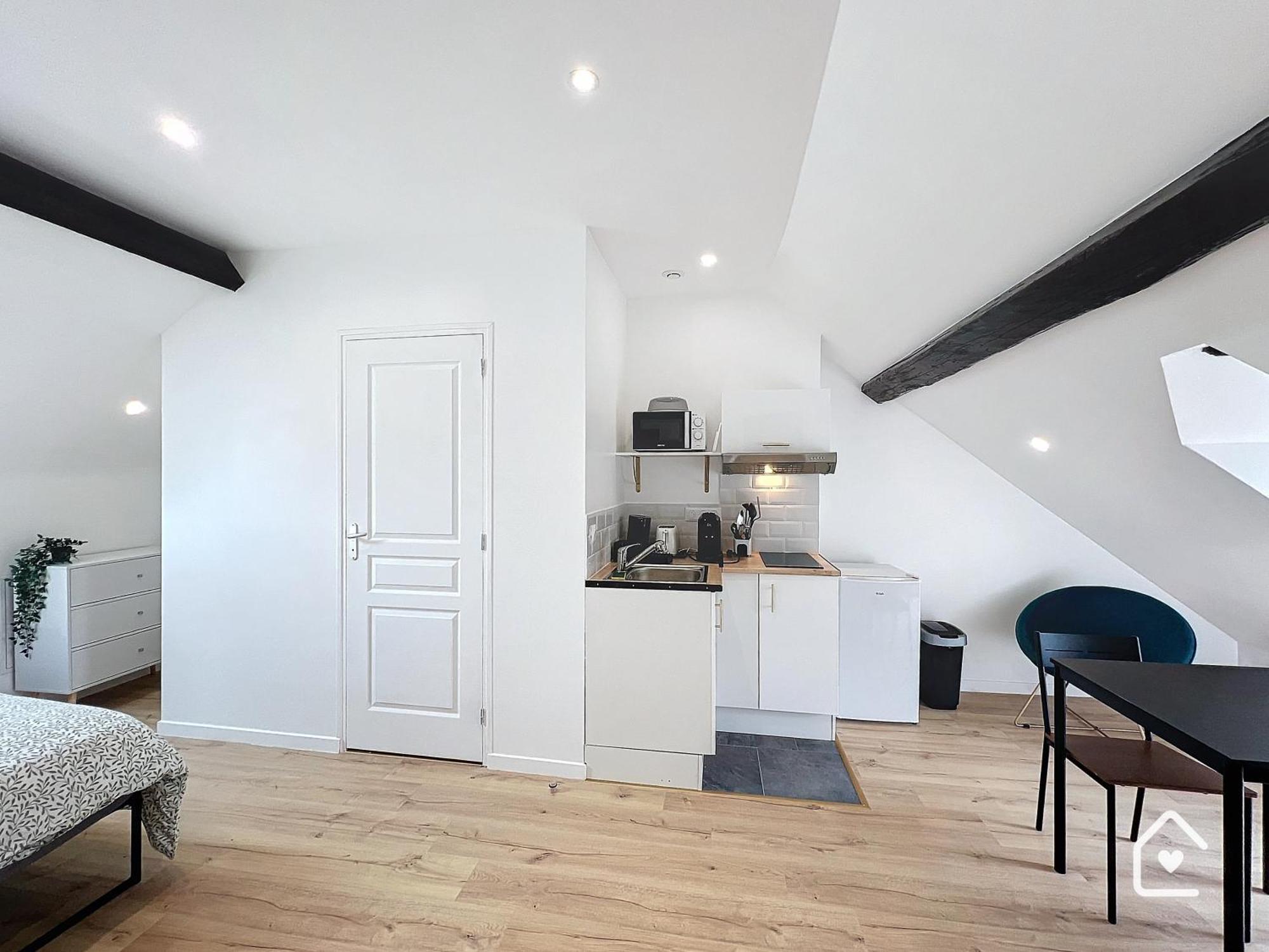 Studios - 1 Min Gare Chatellerault - Entree Autonome - Bagian luar foto