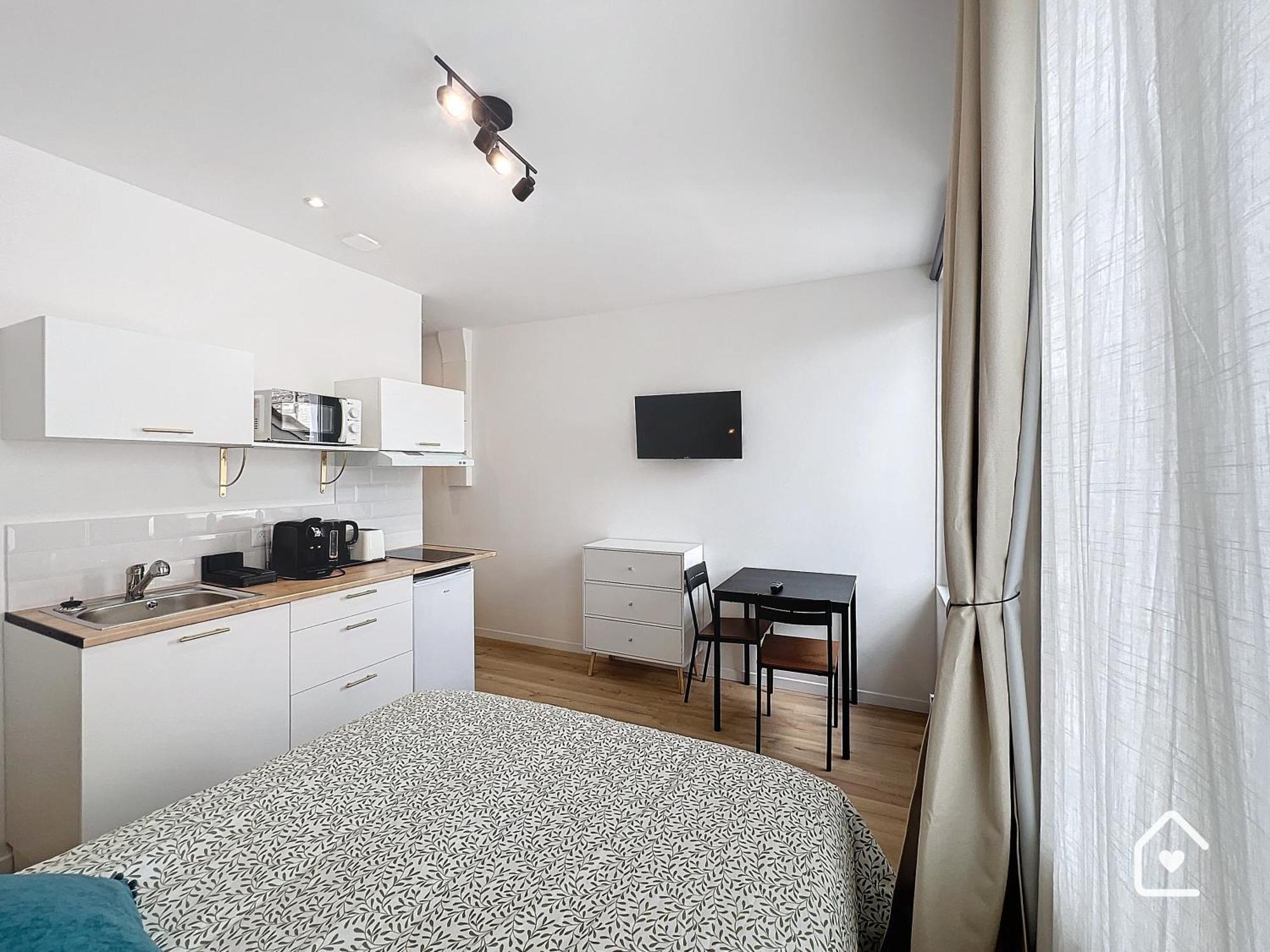 Studios - 1 Min Gare Chatellerault - Entree Autonome - Bagian luar foto